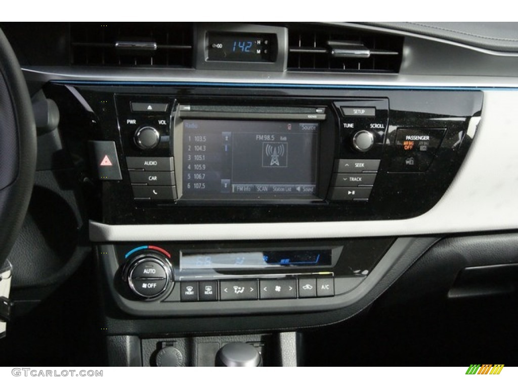 2014 Corolla LE - Classic Silver Metallic / Ash photo #6