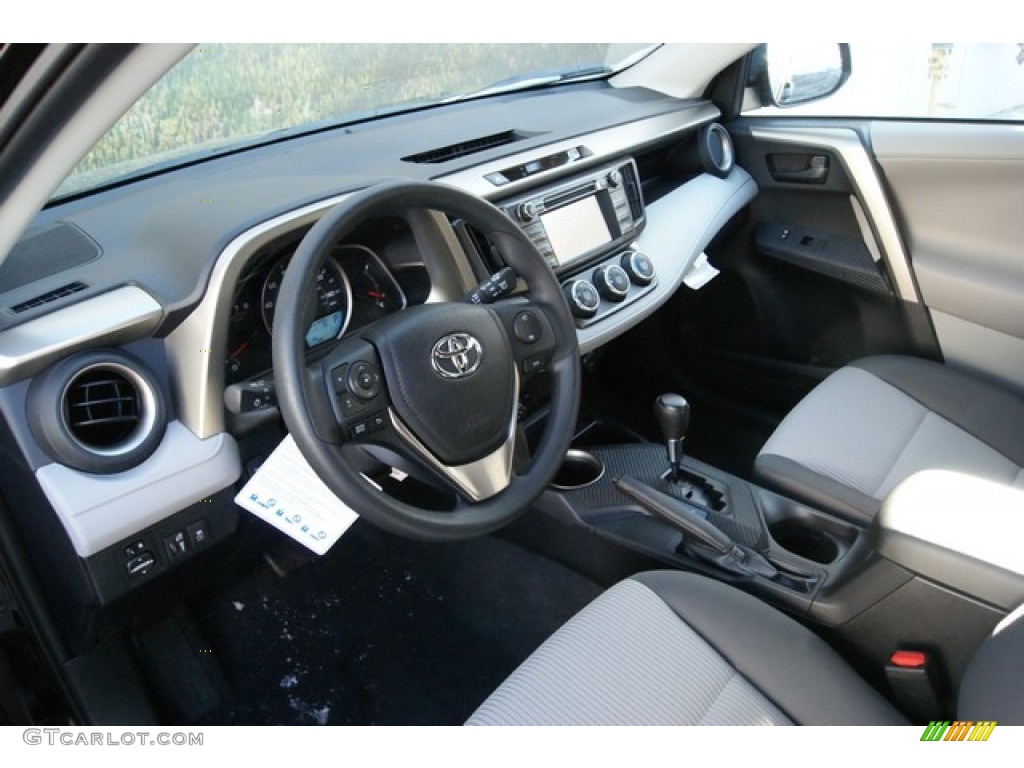 2013 RAV4 LE AWD - Black / Ash photo #5