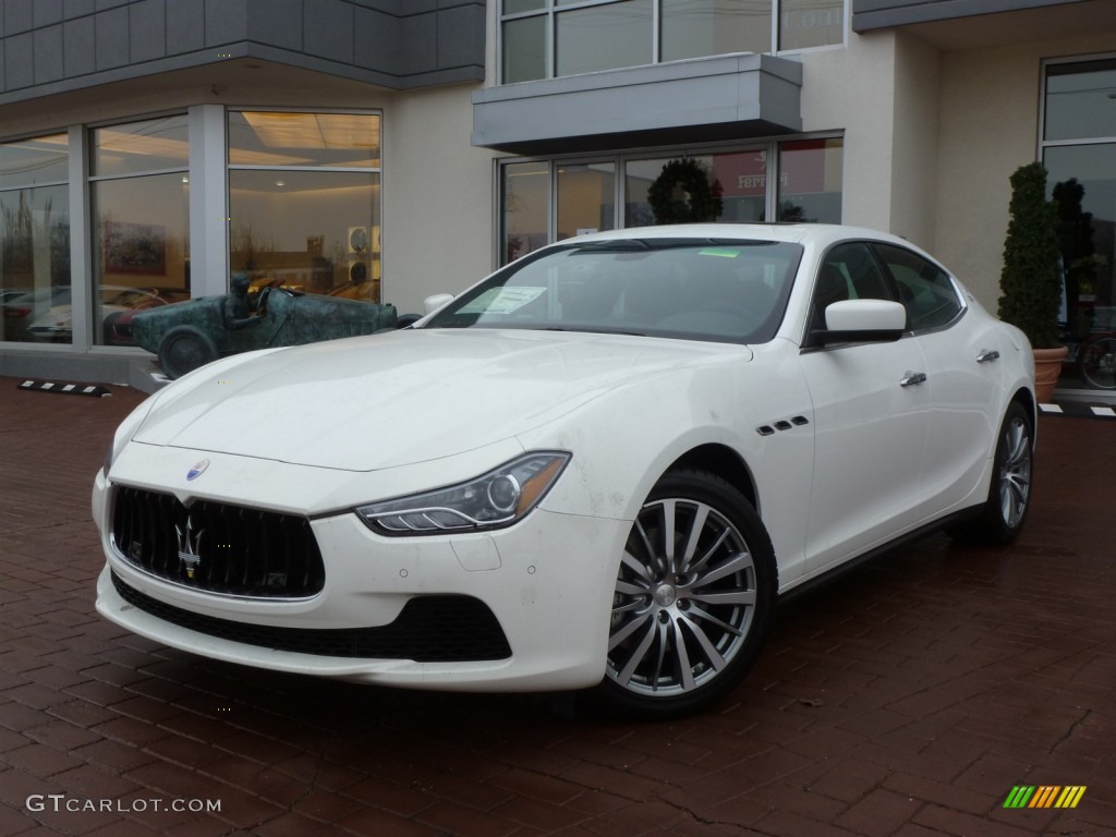 White Maserati http://images.gtcarlot.com/pictures/89043413.jpg