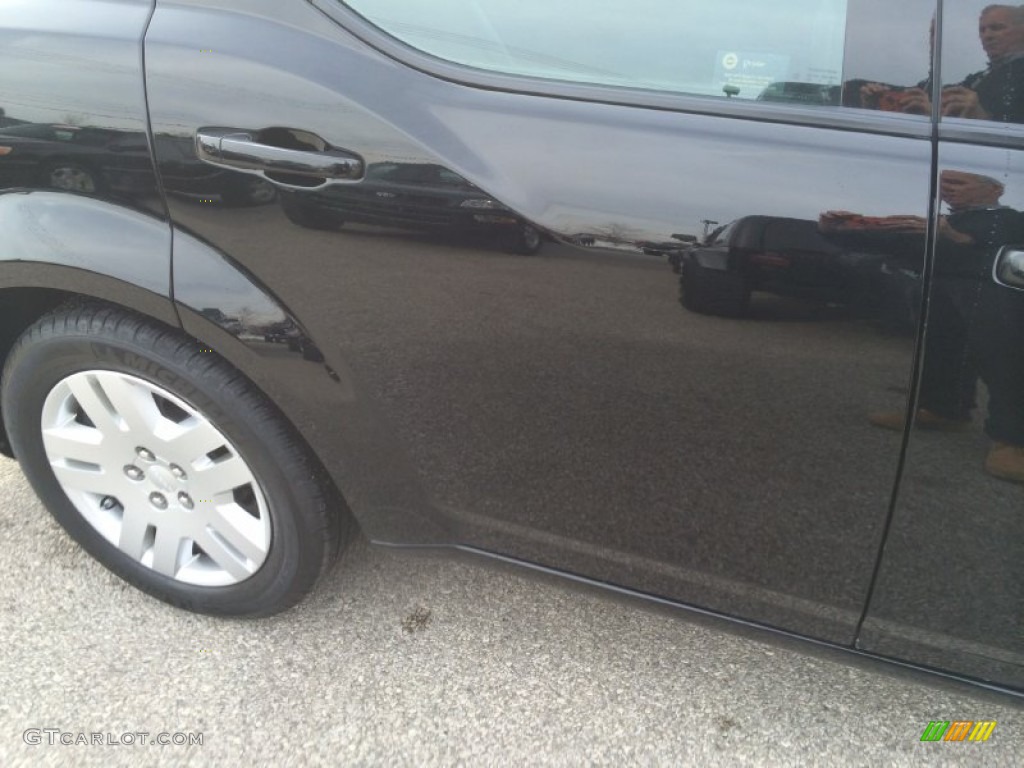 2013 Avenger SE - Black / Black photo #27