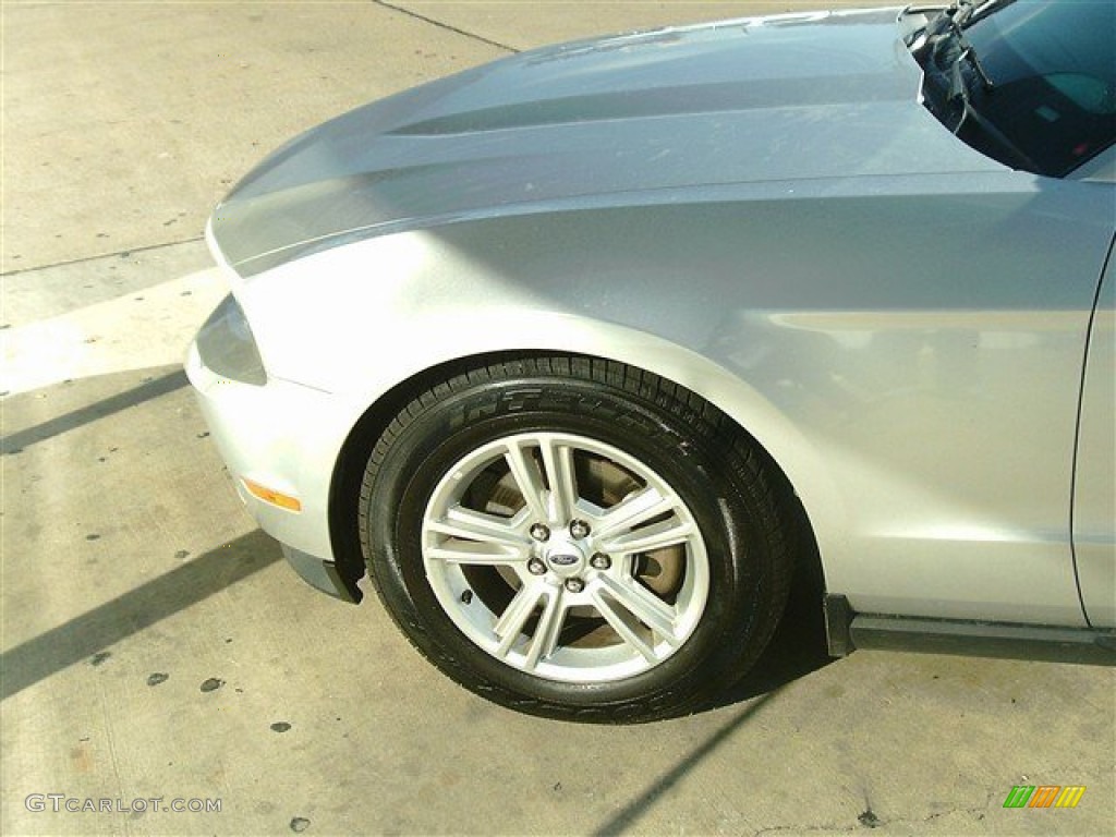 2012 Mustang V6 Convertible - Ingot Silver Metallic / Charcoal Black photo #8