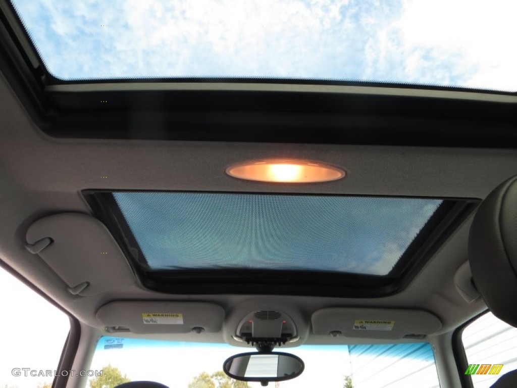 2007 Cooper Hardtop - Astro Black Metallic / Carbon Black/Carbon Black photo #32