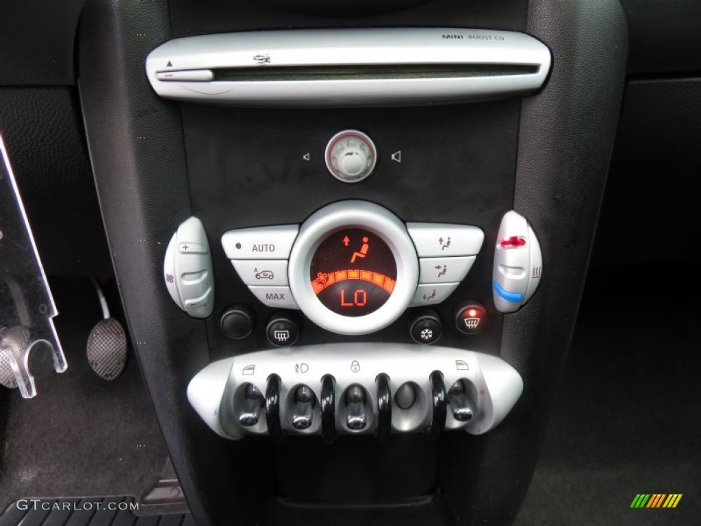 2007 Cooper Hardtop - Astro Black Metallic / Carbon Black/Carbon Black photo #35