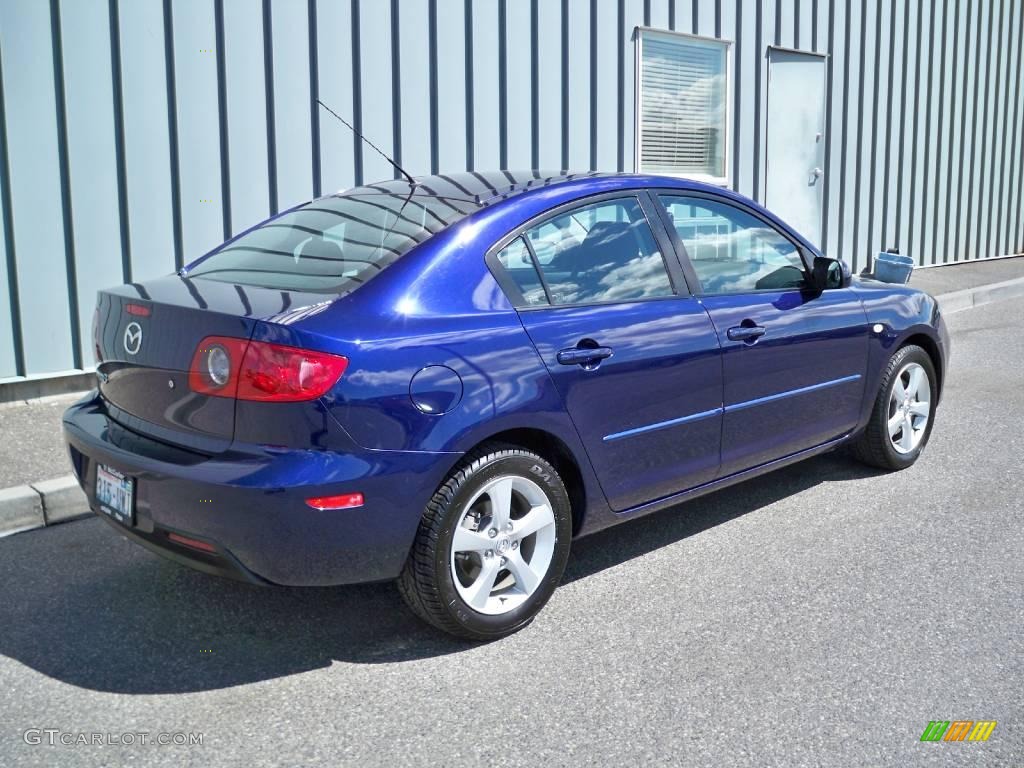 2006 MAZDA3 i Sedan - Strato Blue Mica / Black photo #3