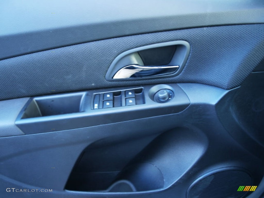 2013 Cruze ECO - Silver Ice Metallic / Jet Black photo #15