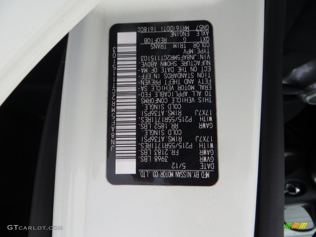 2012 Juke SV - White Pearl / Black/Silver Trim photo #45