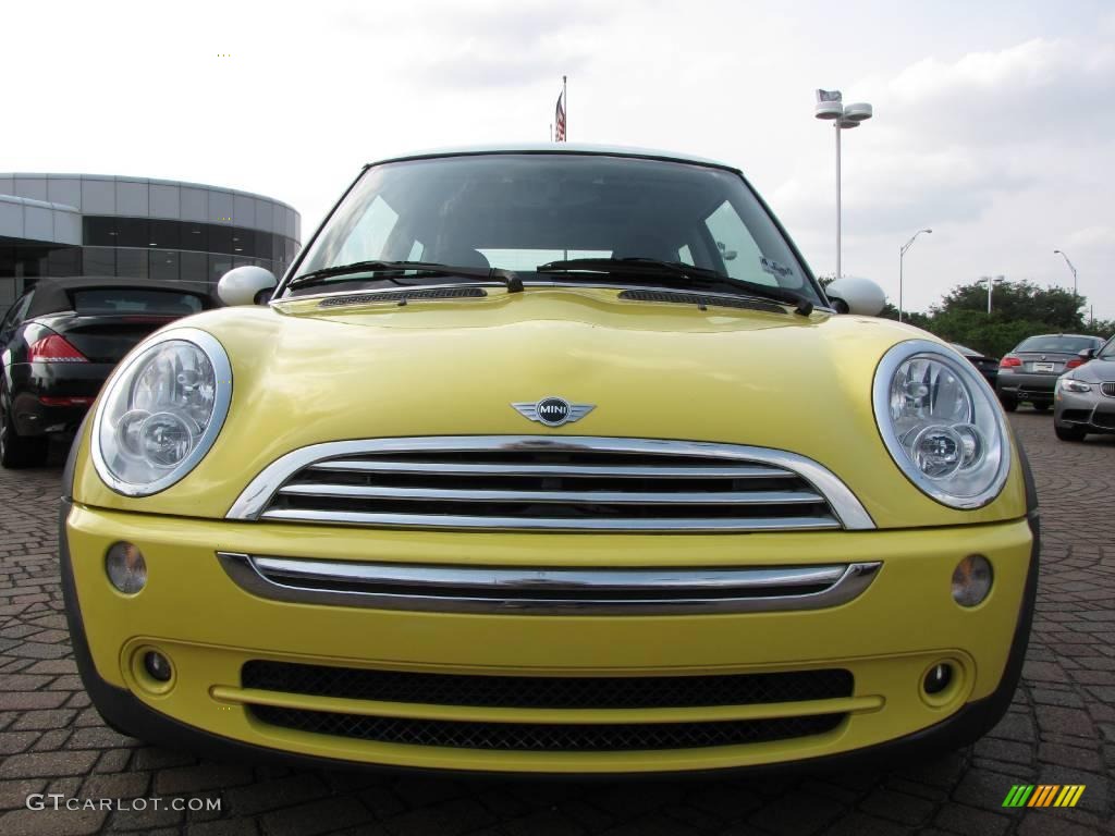 2006 Cooper Hardtop - Liquid Yellow / Panther Black photo #8