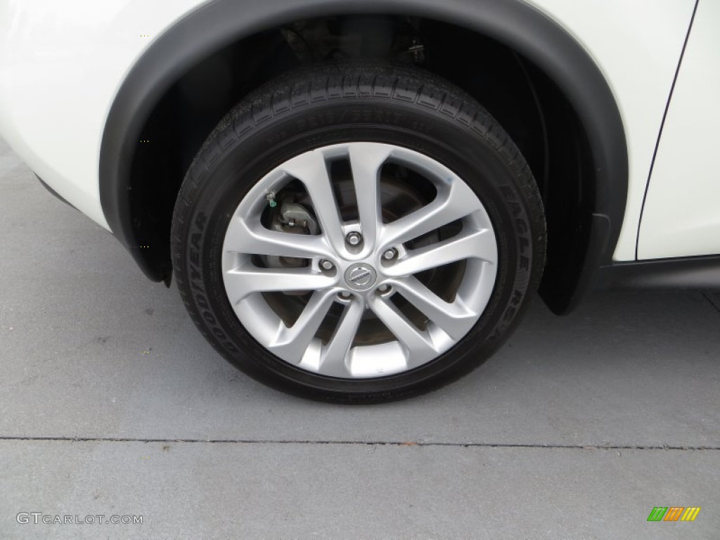 2012 Juke SV - White Pearl / Black/Silver Trim photo #57