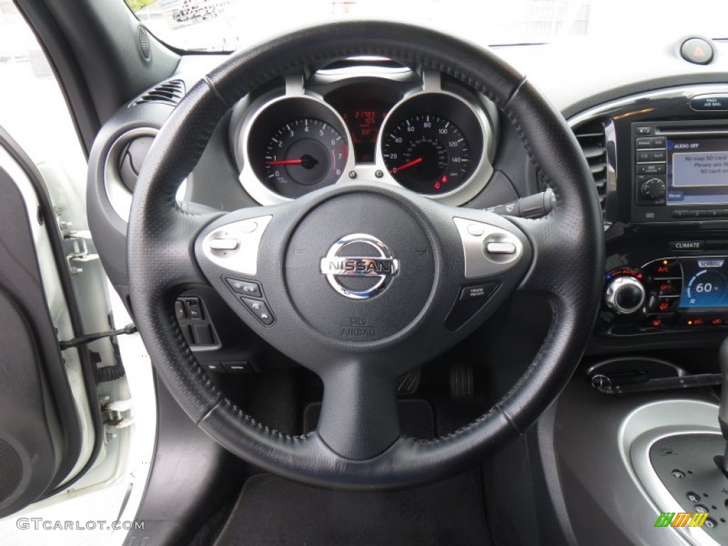 2012 Juke SV - White Pearl / Black/Silver Trim photo #86