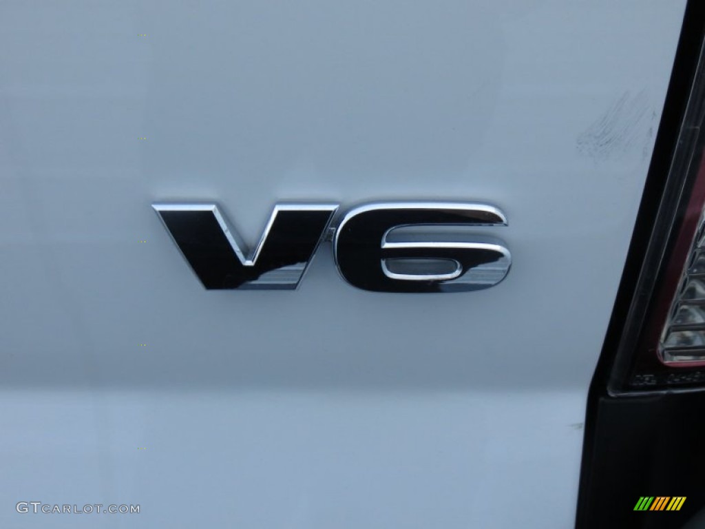 2014 Toyota Tacoma V6 TRD Sport Double Cab 4x4 Marks and Logos Photos