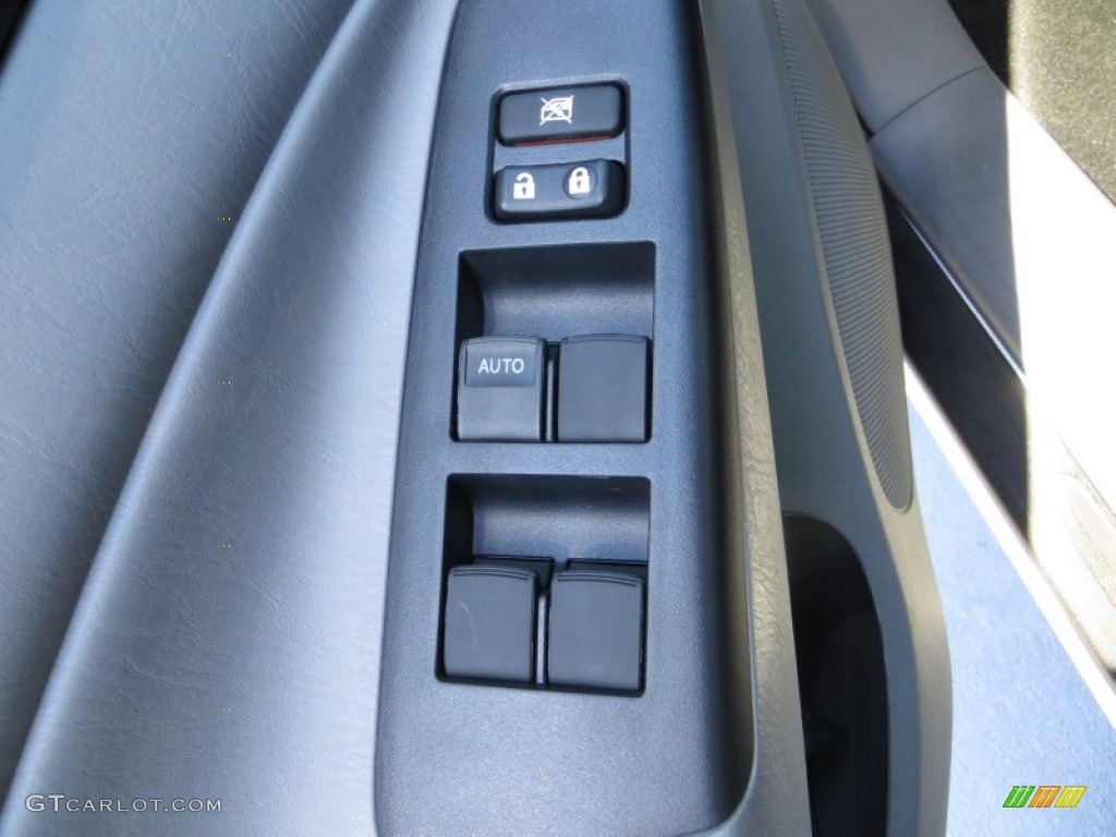 2014 Toyota Tacoma V6 TRD Sport Double Cab 4x4 Controls Photo #89050548