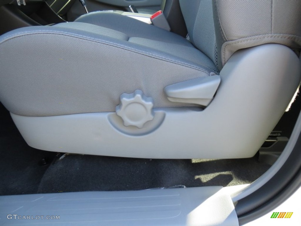 2014 Toyota Tacoma V6 TRD Sport Double Cab 4x4 Front Seat Photos