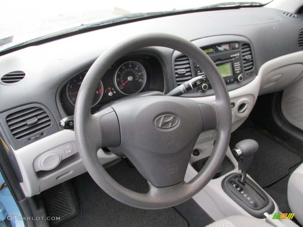2009 Hyundai Accent GS 3 Door Gray Dashboard Photo #89053997