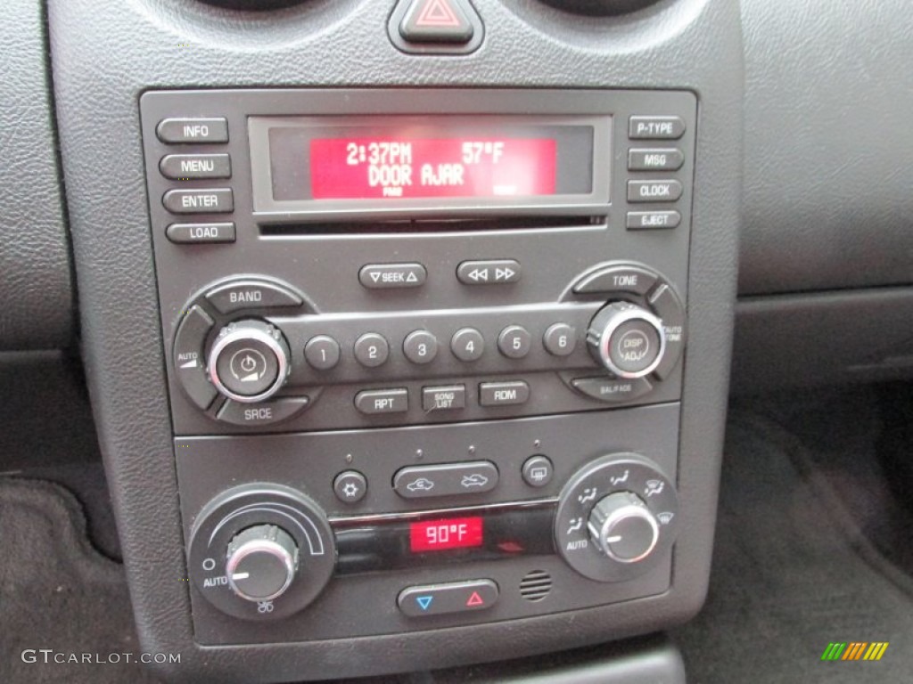 2007 Pontiac G6 GT Convertible Controls Photo #89054585