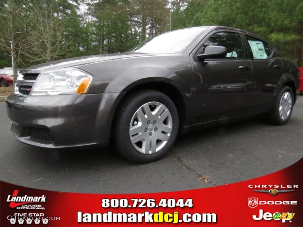 Granite Crystal Metallic Dodge Avenger