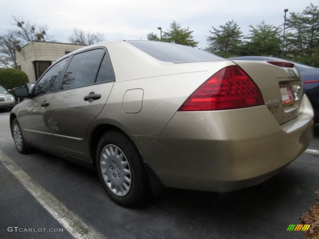 2007 Accord Value Package Sedan - Desert Mist Metallic / Ivory photo #2