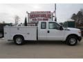 Oxford White - F250 Super Duty XL SuperCab Utility Truck Photo No. 10