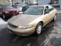 Light Sandrift Metallic 2000 Buick Century Custom Exterior