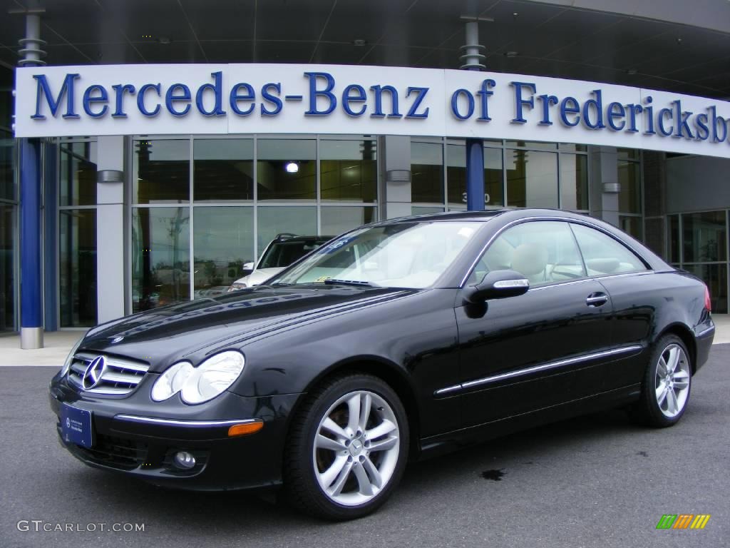 Black Mercedes-Benz CLK