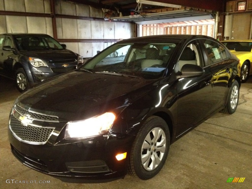 2014 Cruze LS - Black Granite Metallic / Jet Black/Medium Titanium photo #1