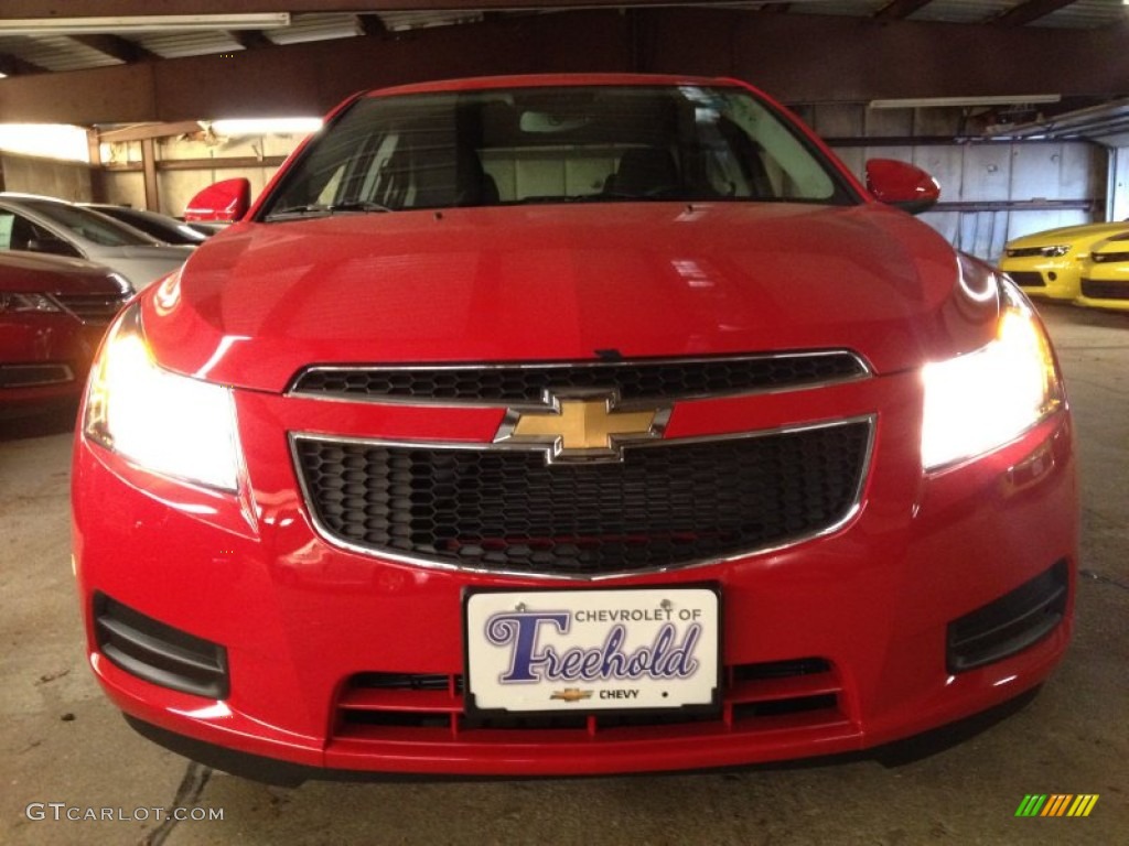 2014 Cruze LT - Red Hot / Jet Black/Sport Red photo #2