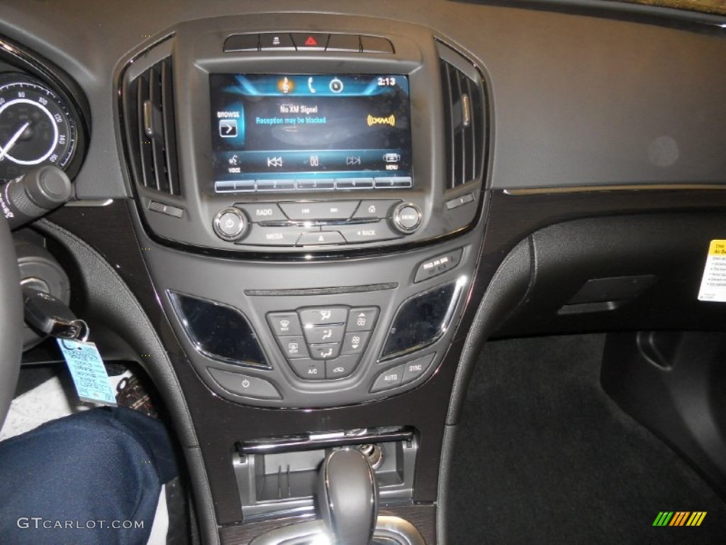 2014 Buick Regal FWD Controls Photo #89066462