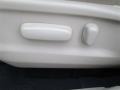 Blizzard White Pearl - Venza I4 Photo No. 15