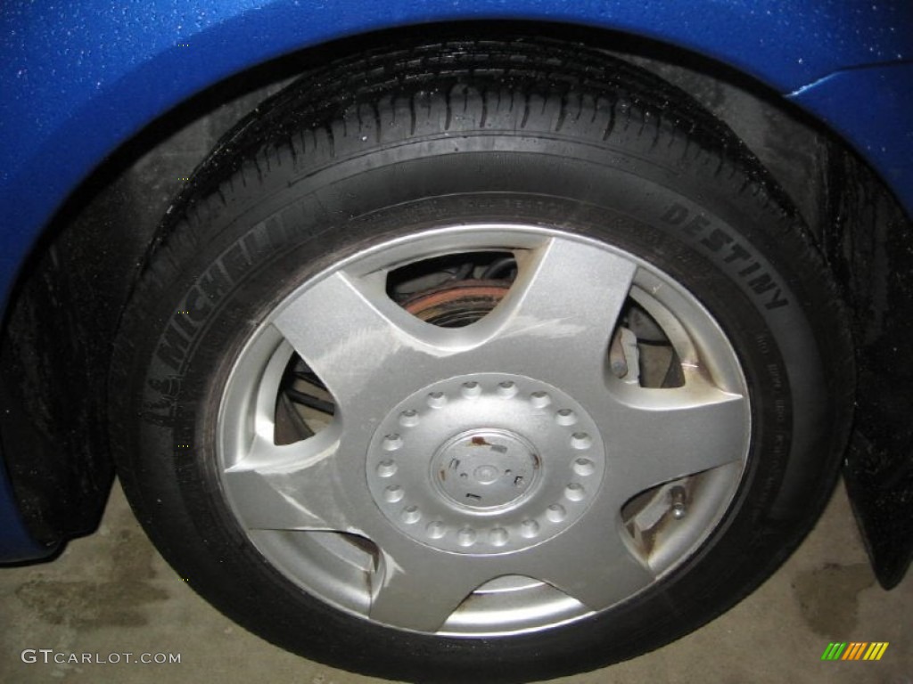 1999 Volkswagen New Beetle GLS Coupe Wheel Photos