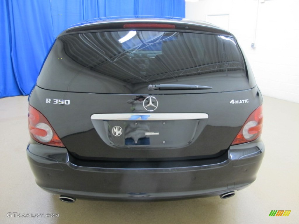 2007 R 350 4Matic - Black / Black photo #7