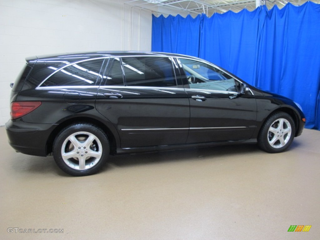 2007 R 350 4Matic - Black / Black photo #10