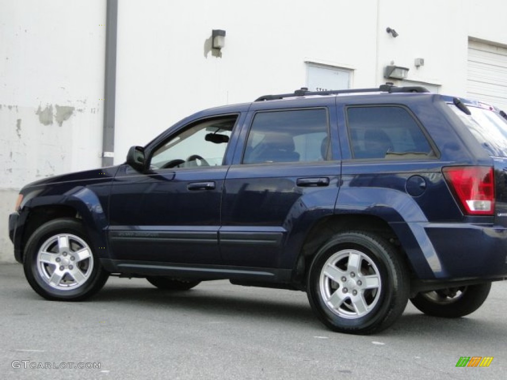 2006 Grand Cherokee Laredo - Midnight Blue Pearl / Medium Slate Gray photo #31