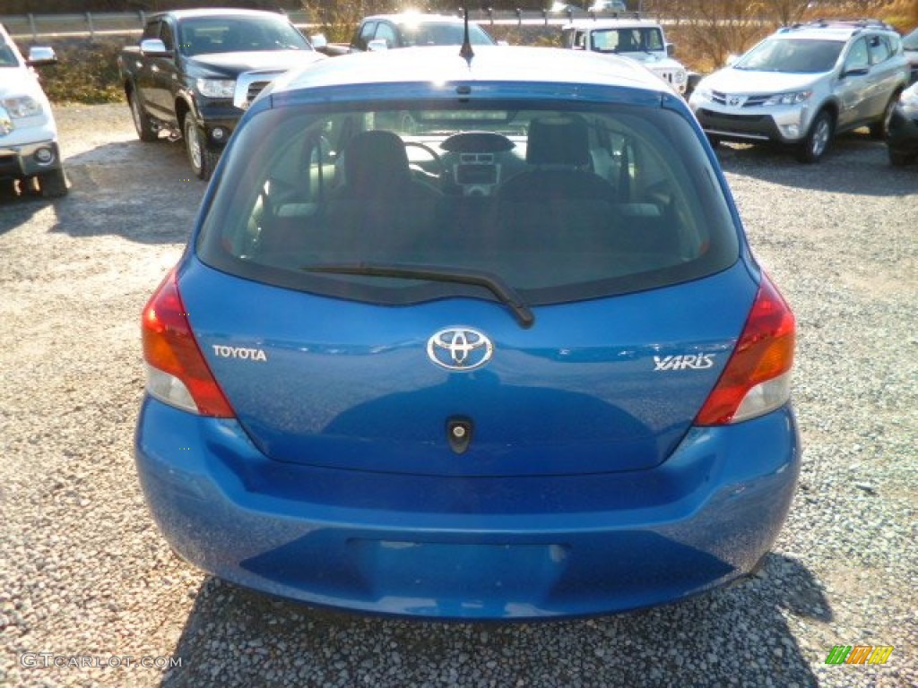 2011 Yaris 3 Door Liftback - Blazing Blue Pearl / Dark Charcoal photo #6