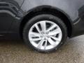 2014 Buick Regal FWD Wheel and Tire Photo