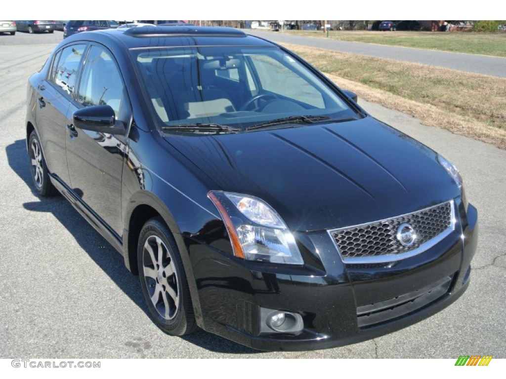 2012 Sentra 2.0 SR Special Edition - Super Black / Charcoal photo #2