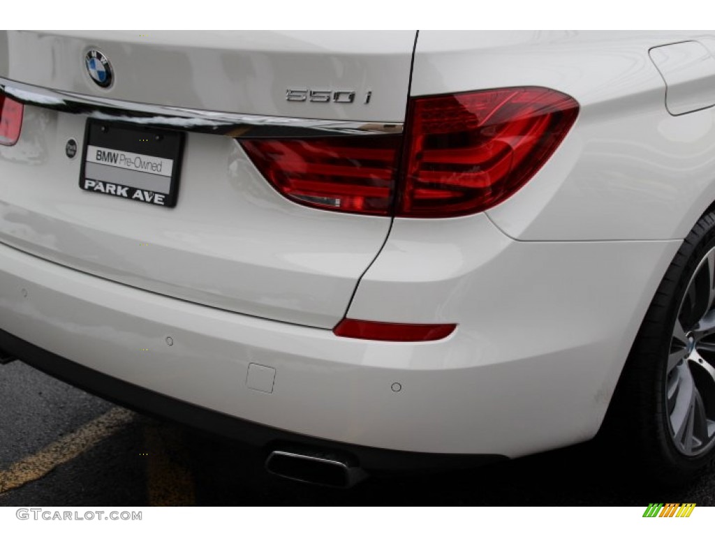 2013 5 Series 550i xDrive Gran Turismo - Alpine White / Black photo #20