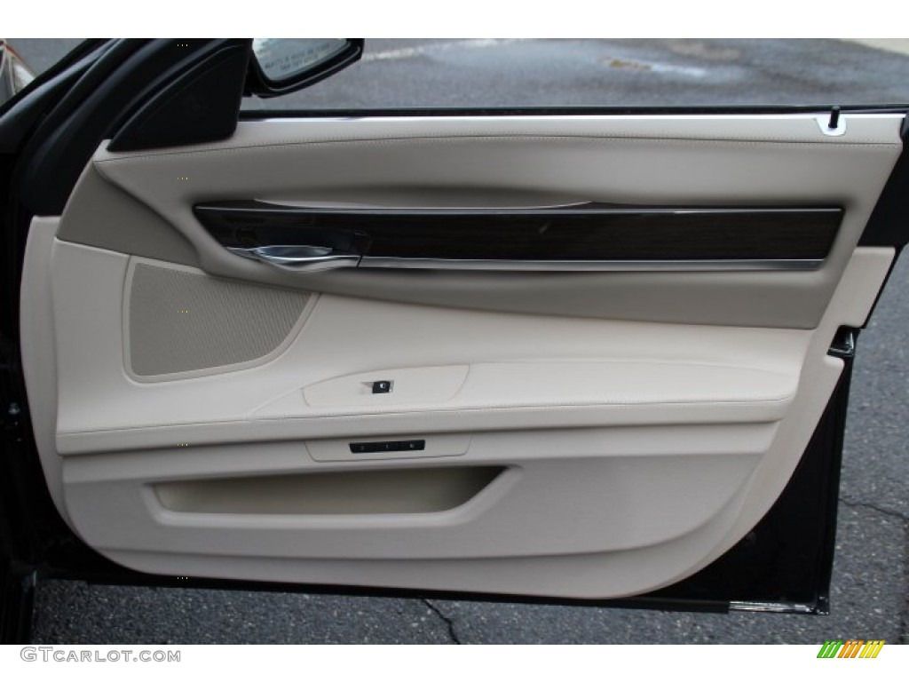 2013 7 Series 740i Sedan - Carbon Black Metallic / Oyster photo #24