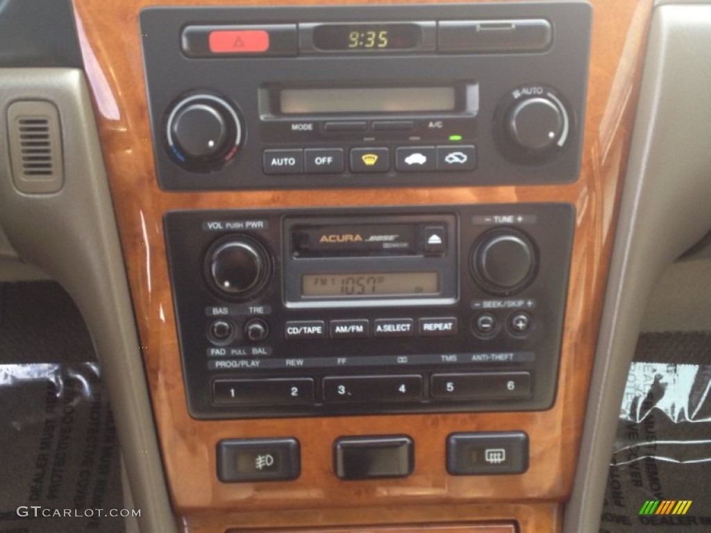 2003 Acura RL 3.5 Sedan Controls Photos