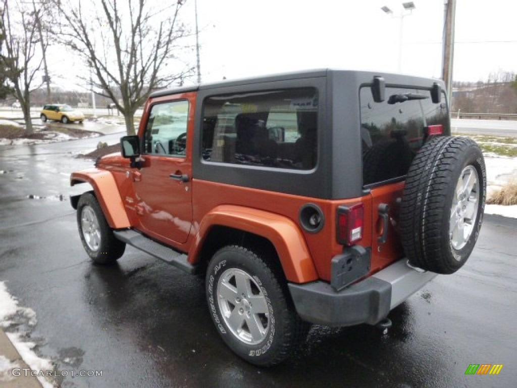 2011 Wrangler Sahara 4x4 - Mango Tango Pearl / Black photo #6
