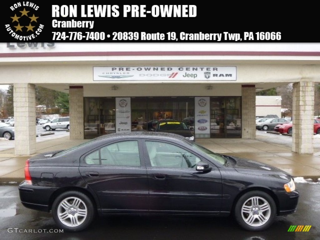 2007 S60 2.5T - Black Sapphire Metallic / Taupe/Light Taupe photo #1