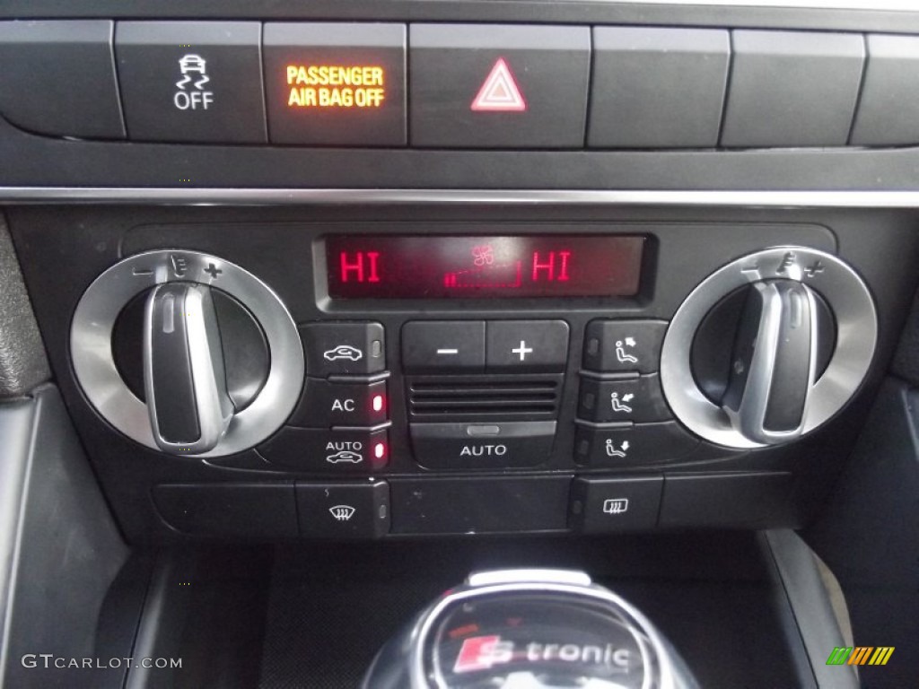 2011 Audi A3 2.0 TDI Controls Photo #89090762
