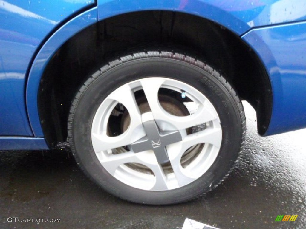 2004 Saturn ION 3 Sedan Wheel Photos