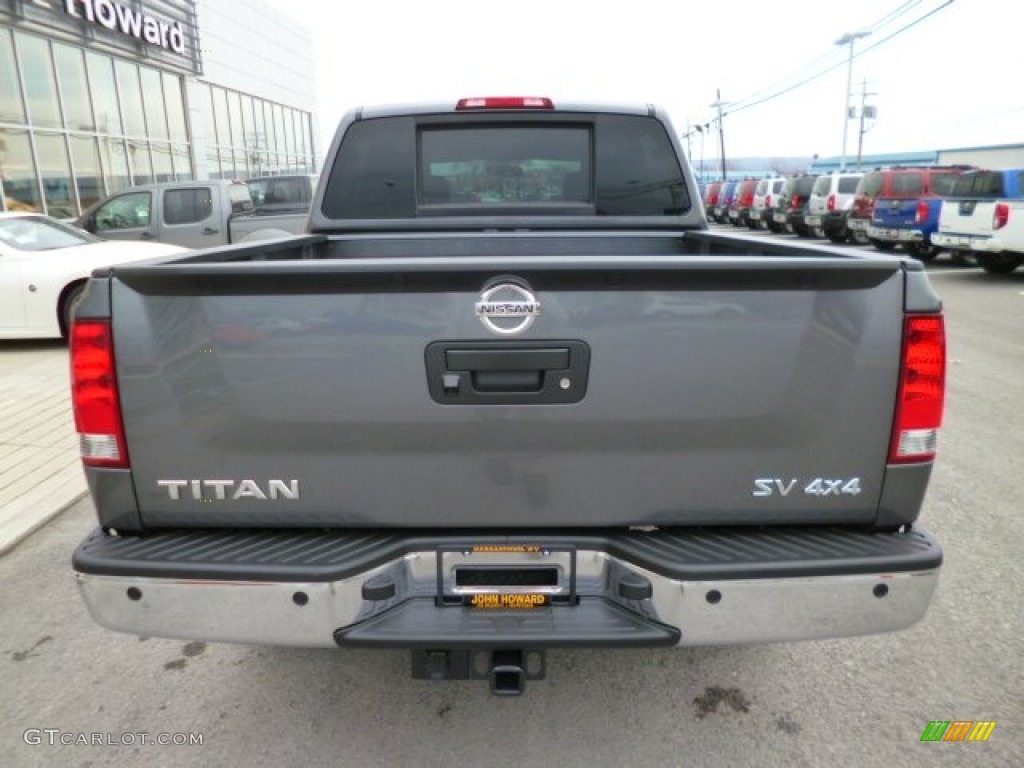 2014 Titan SV Crew Cab 4x4 - Gun Metallic / Charcoal photo #6