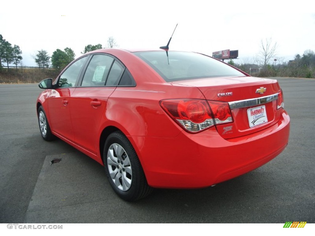 2014 Cruze LS - Red Hot / Jet Black/Medium Titanium photo #4