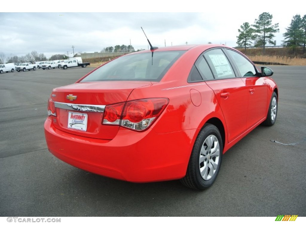2014 Cruze LS - Red Hot / Jet Black/Medium Titanium photo #5