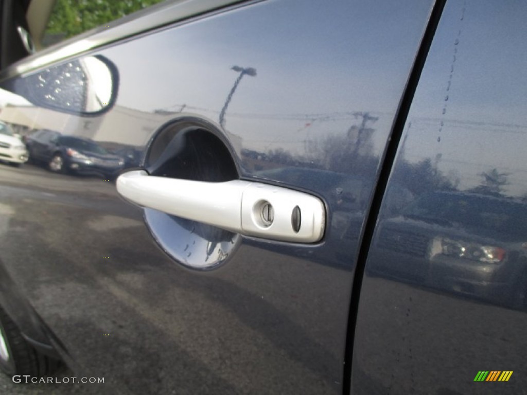 2007 Outlander XLS 4WD - Deep Blue Metallic / Beige photo #30