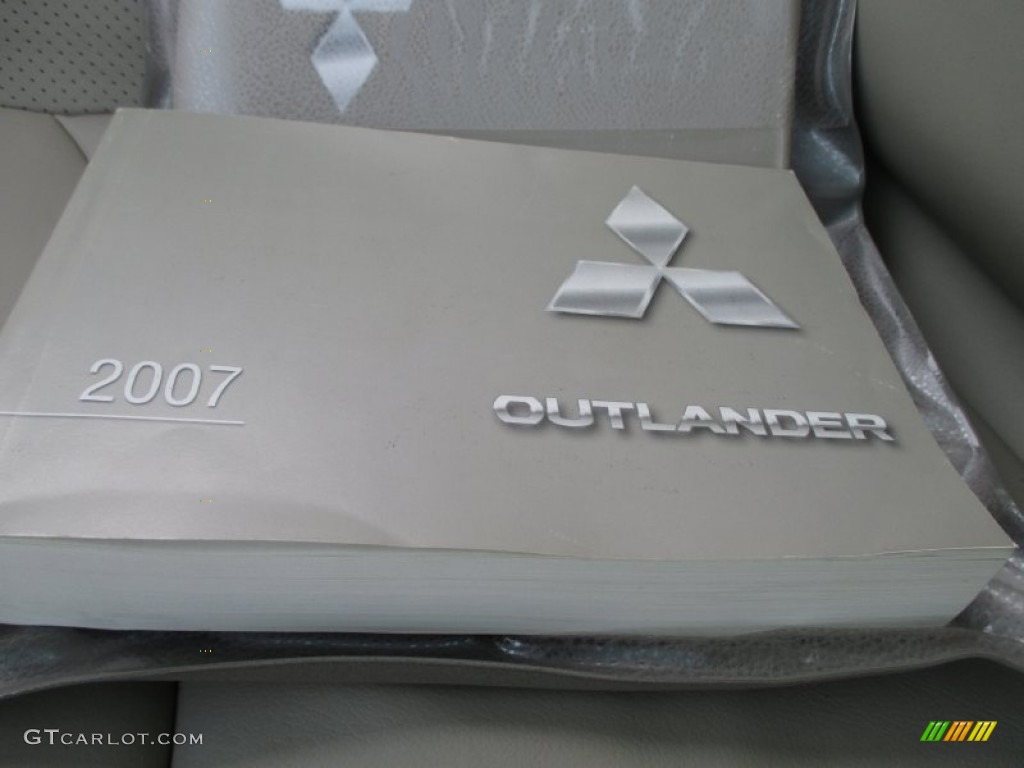 2007 Outlander XLS 4WD - Deep Blue Metallic / Beige photo #36