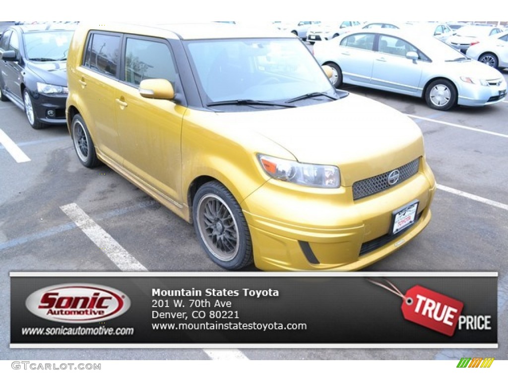 2008 xB  - Gold Rush Mica / Dark Gray photo #1