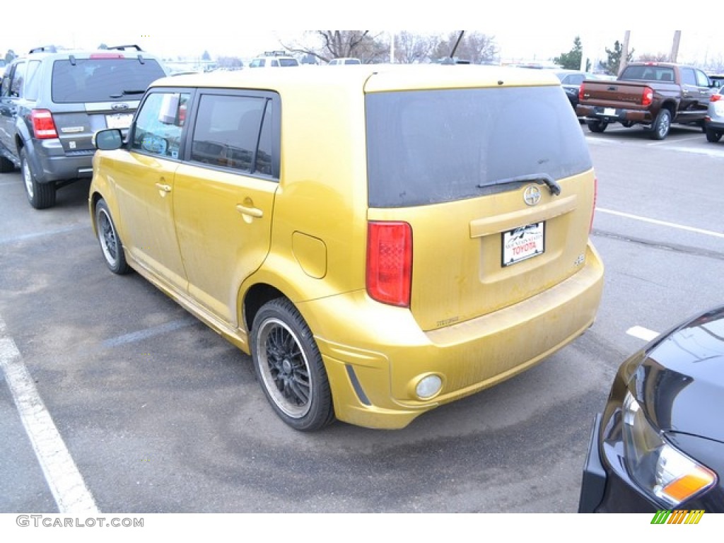 2008 xB  - Gold Rush Mica / Dark Gray photo #3
