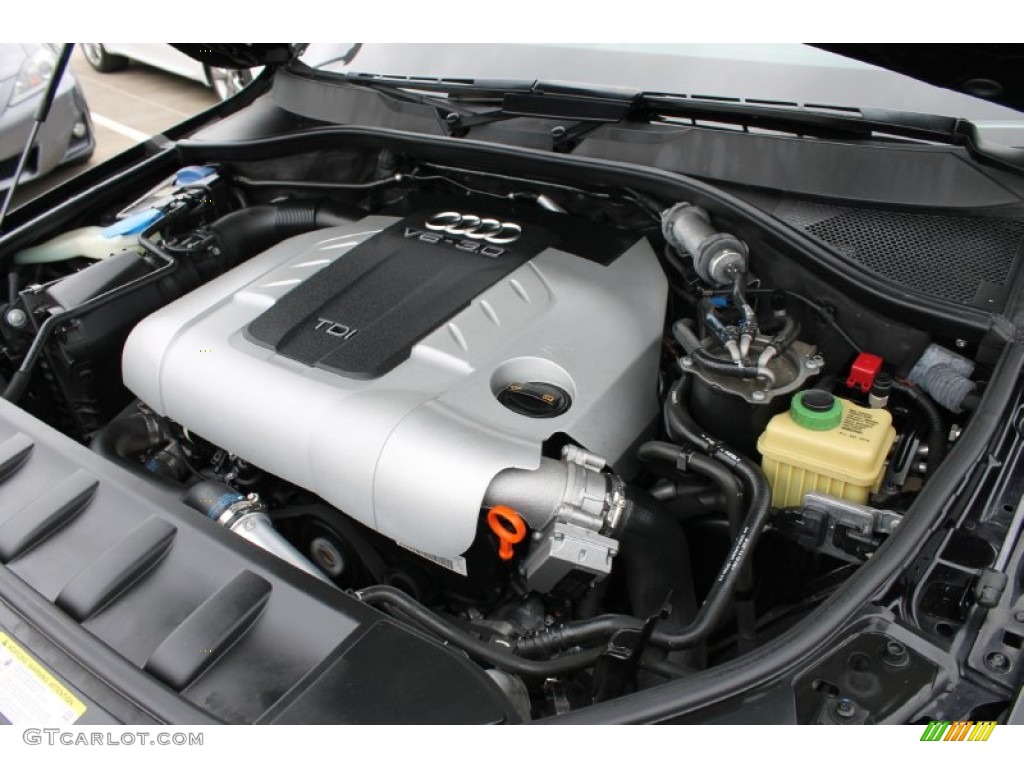 2010 Audi Q7 3.0 TDI quattro Engine Photos