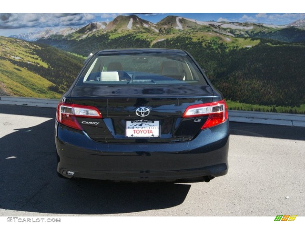 2014 Camry LE - Cosmic Gray Metallic / Ivory photo #4